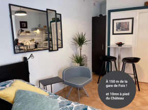 AUX 4 LOGIS Appart-hotel - Studio Le City - Petit déjeuner inclus 1ère nuit